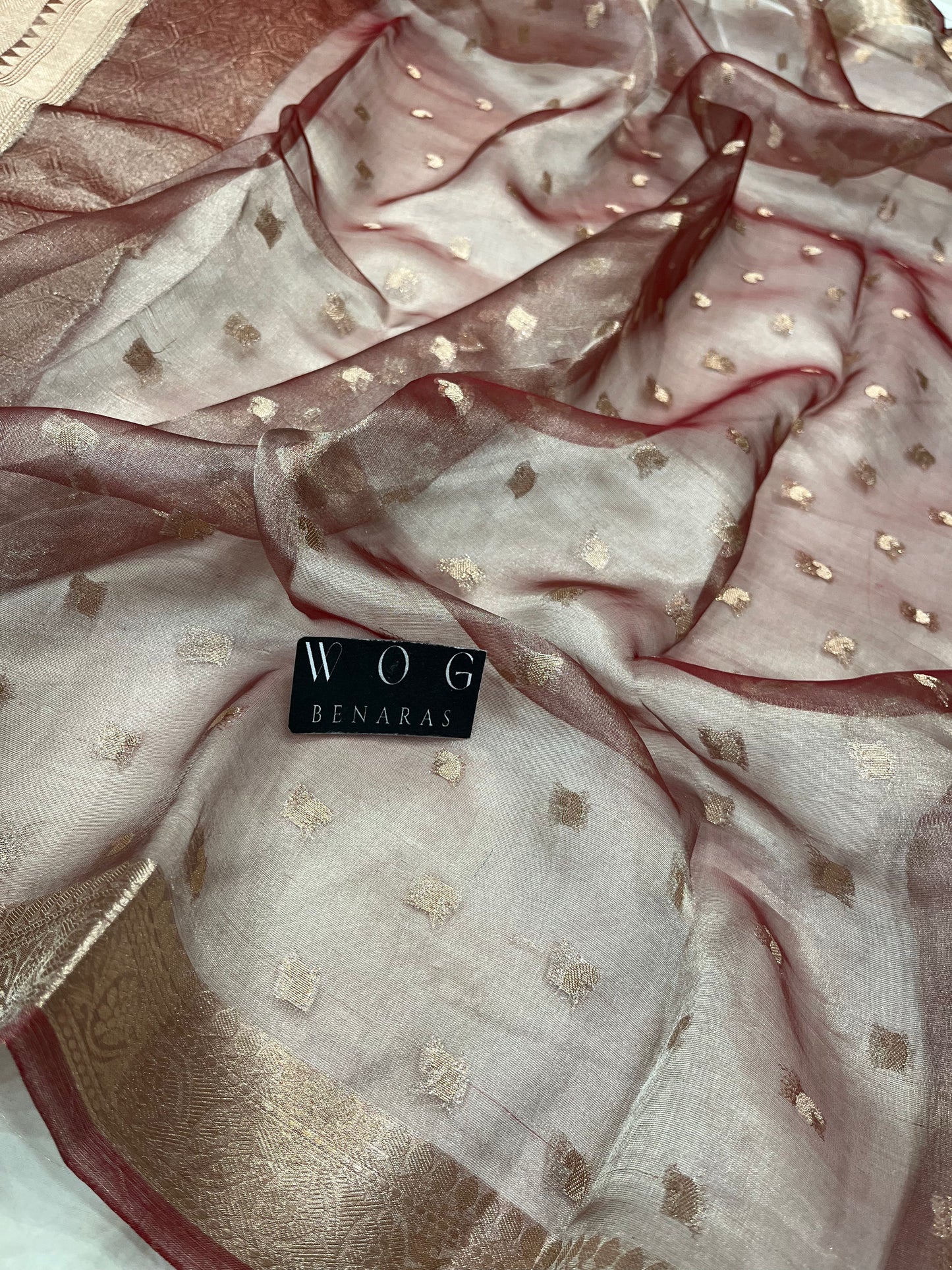 Pure Tissue Silk Tanchui In Red