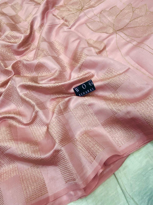 BLUSH PINK SILK SAREE WITH FLORAL PALLU