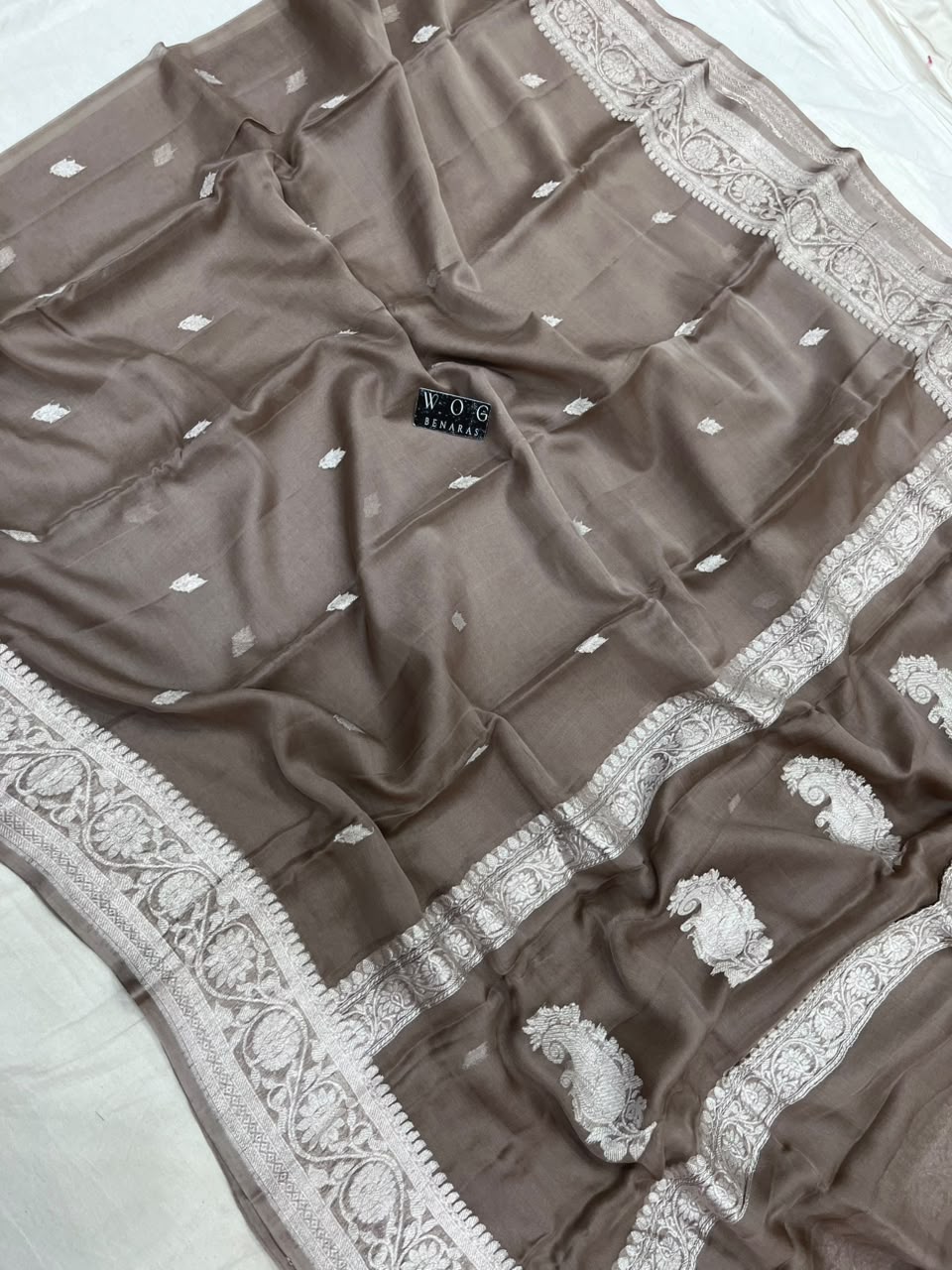 CHARCOAL HANDWOVEN KHADDI CHIFFON SAREE