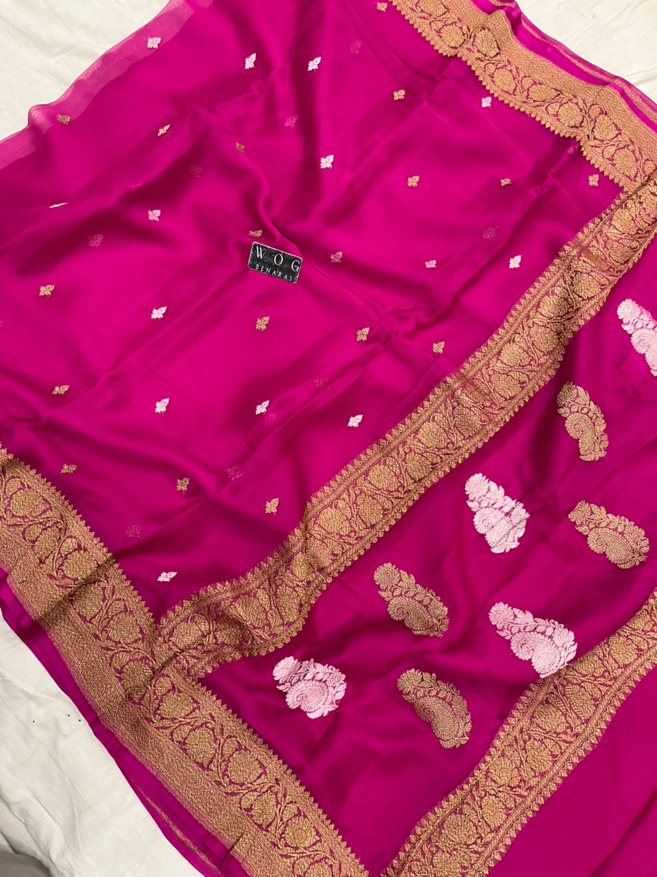 RANI PINK PURE HANDWOVEN KHADDI CHIFFON SAREE WITH ANTIQUE