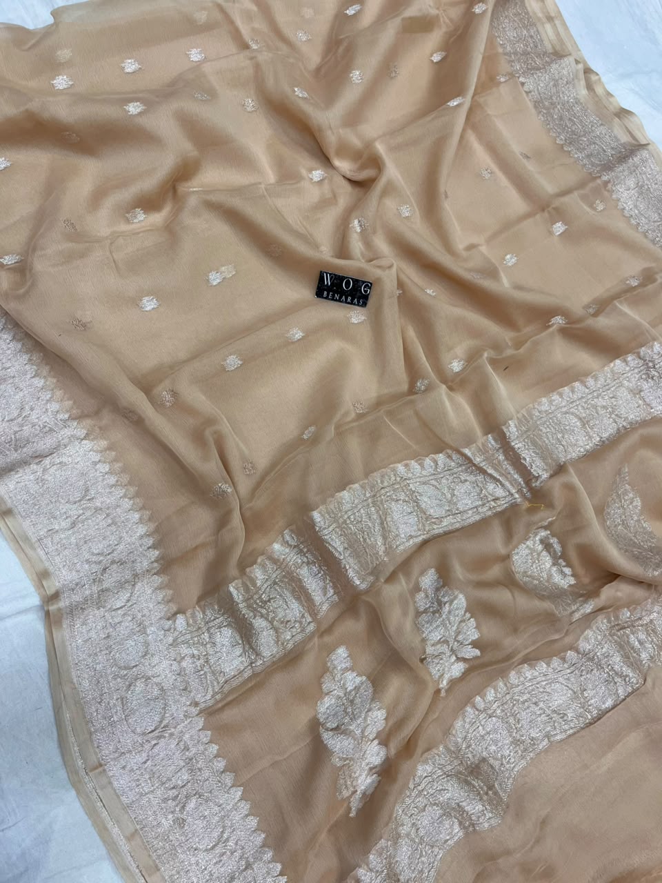 BEIGE HANDWOVEN KHADDI CHIFFON SAREE