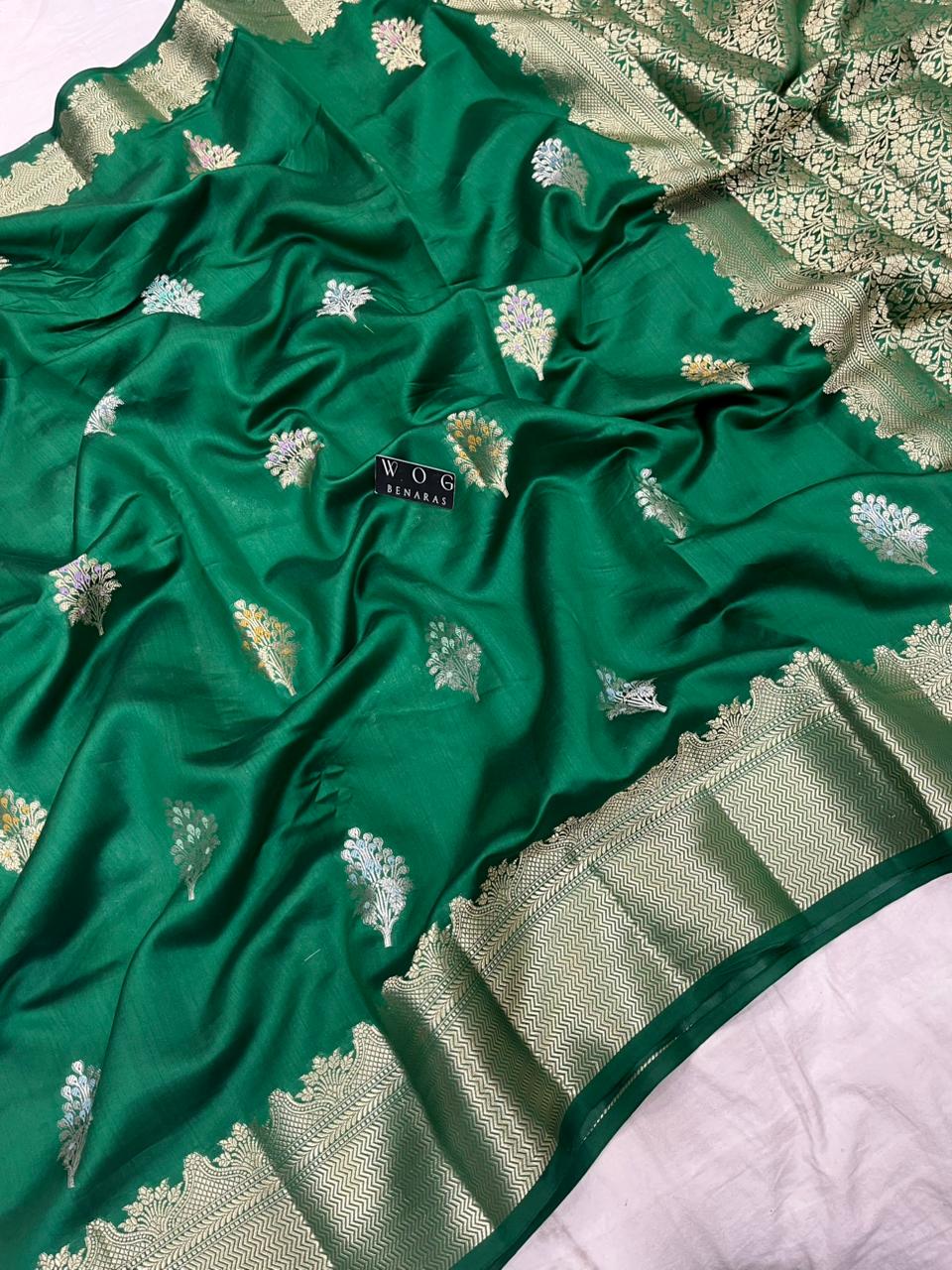 BOTTLE GREEN PURE CHINIYA SILK BUTA SAREE