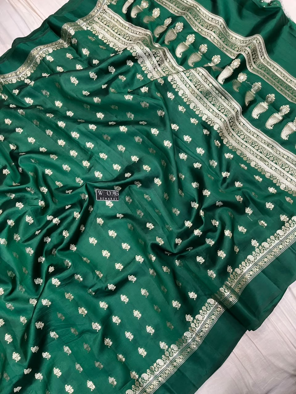 BOTTLE GREEN PURE RAW MANGO SILK SAREE