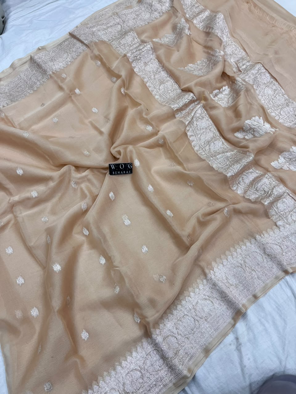 BEIGE HANDWOVEN KHADDI CHIFFON SAREE