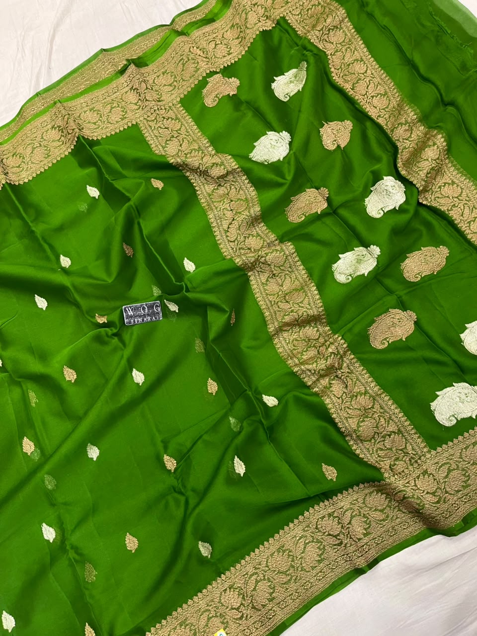 MEHENDI GREEN PURE HANDWOVEN KHADDI CHIFFON SAREE WITH ANTIQUE