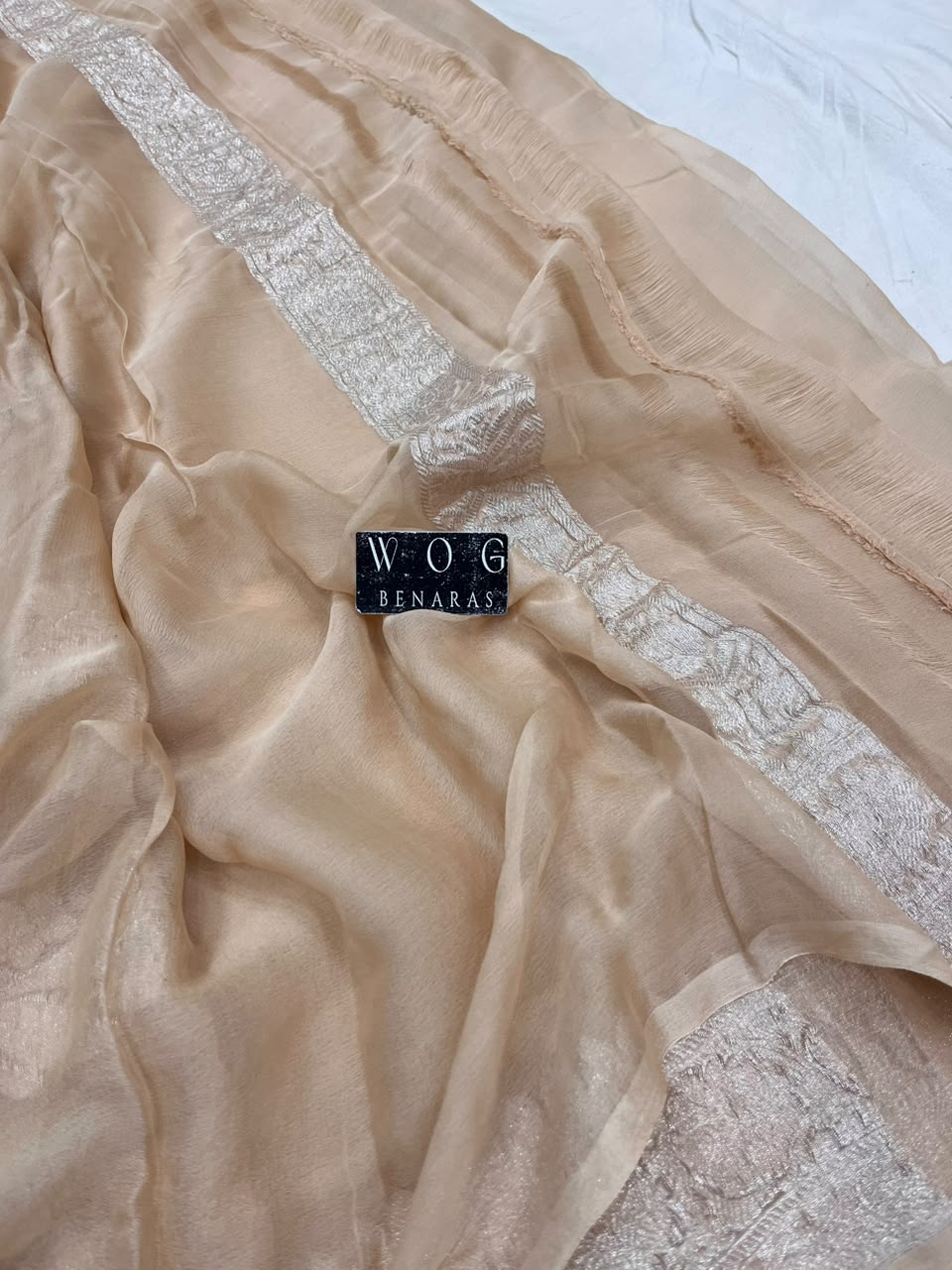 BEIGE HANDWOVEN KHADDI CHIFFON SAREE
