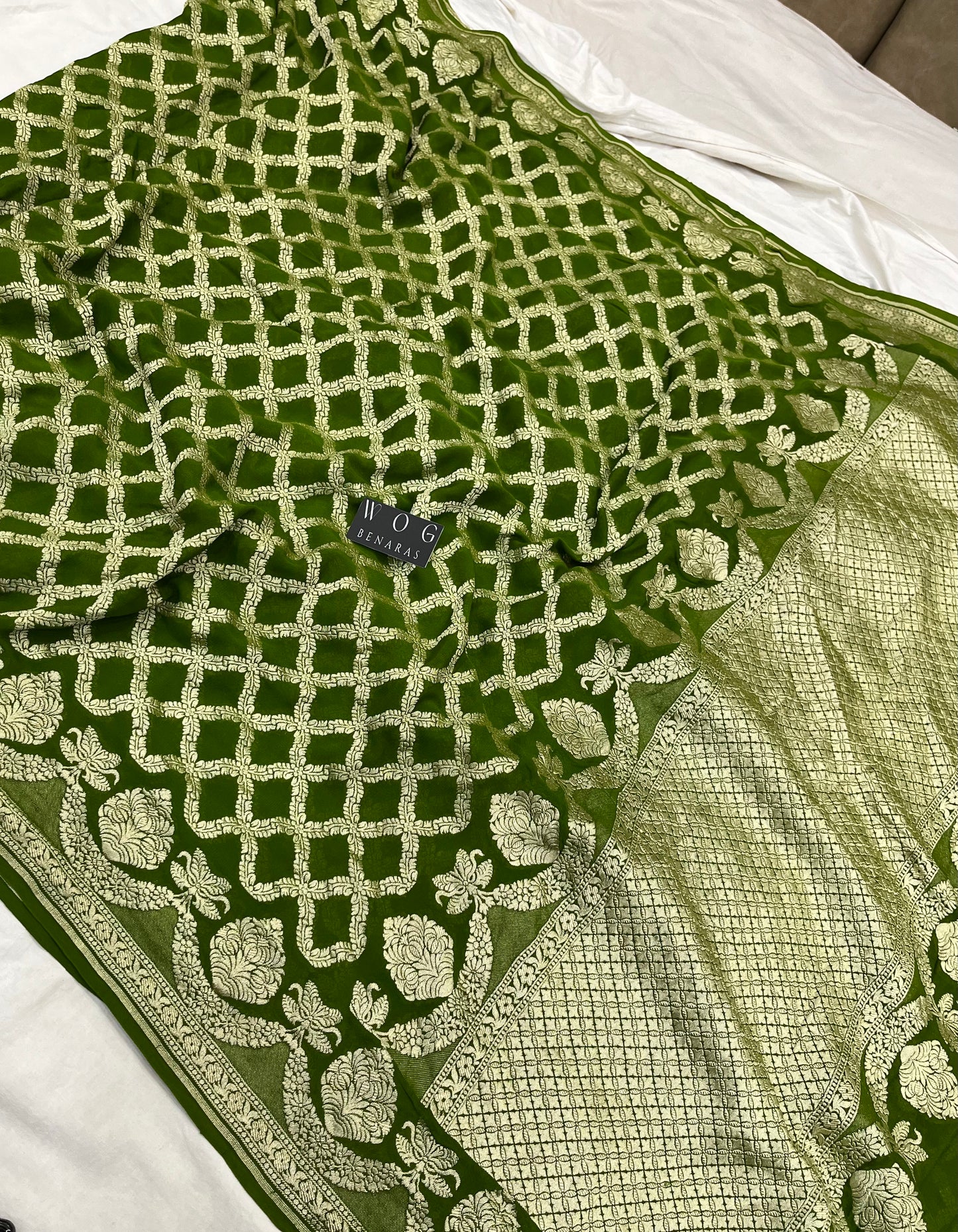 Khaddi Georgette Ghatchola In Mehendi Colour