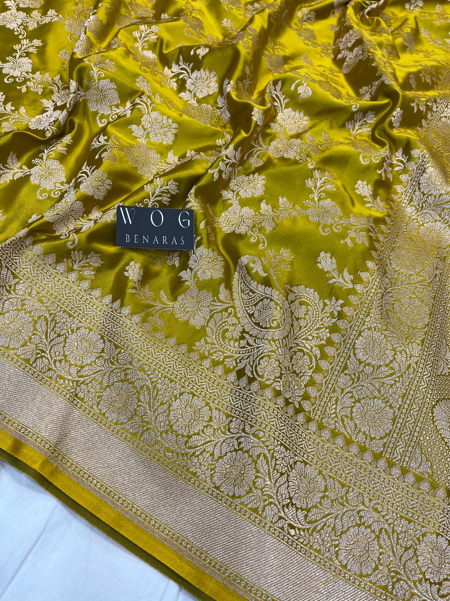 Mashru Jall Saree In Dhani Colour