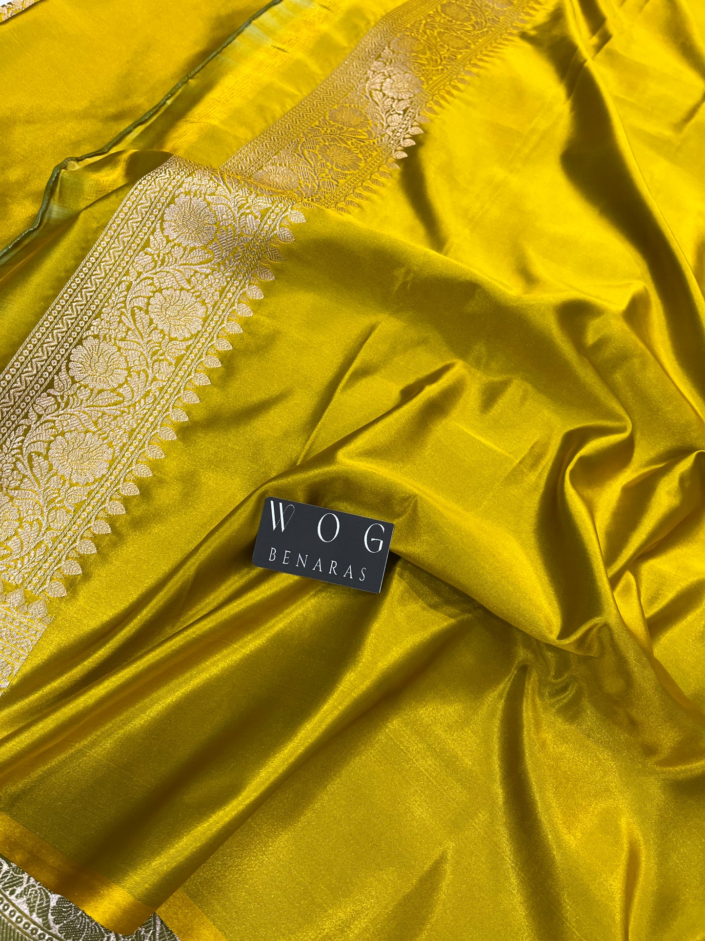 Mashru Jall Saree In Dhani Colour