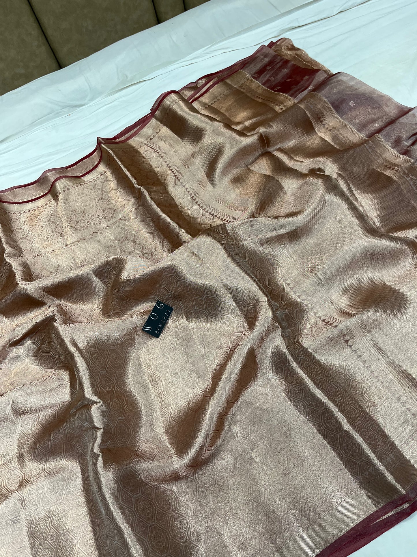 Pure Tissue Silk Tanchui In Red