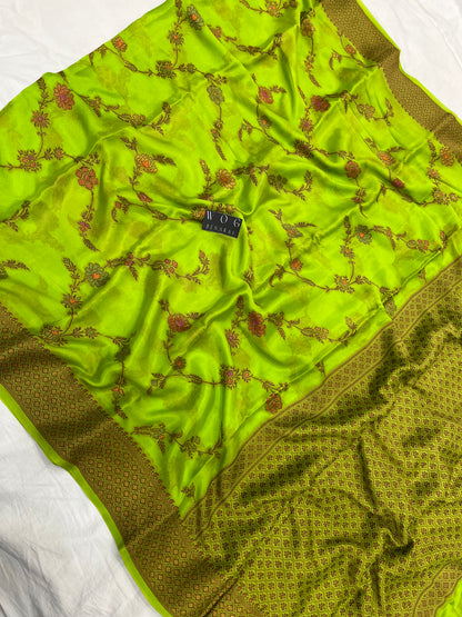 Pure Crep Meenakari Jall In Pista