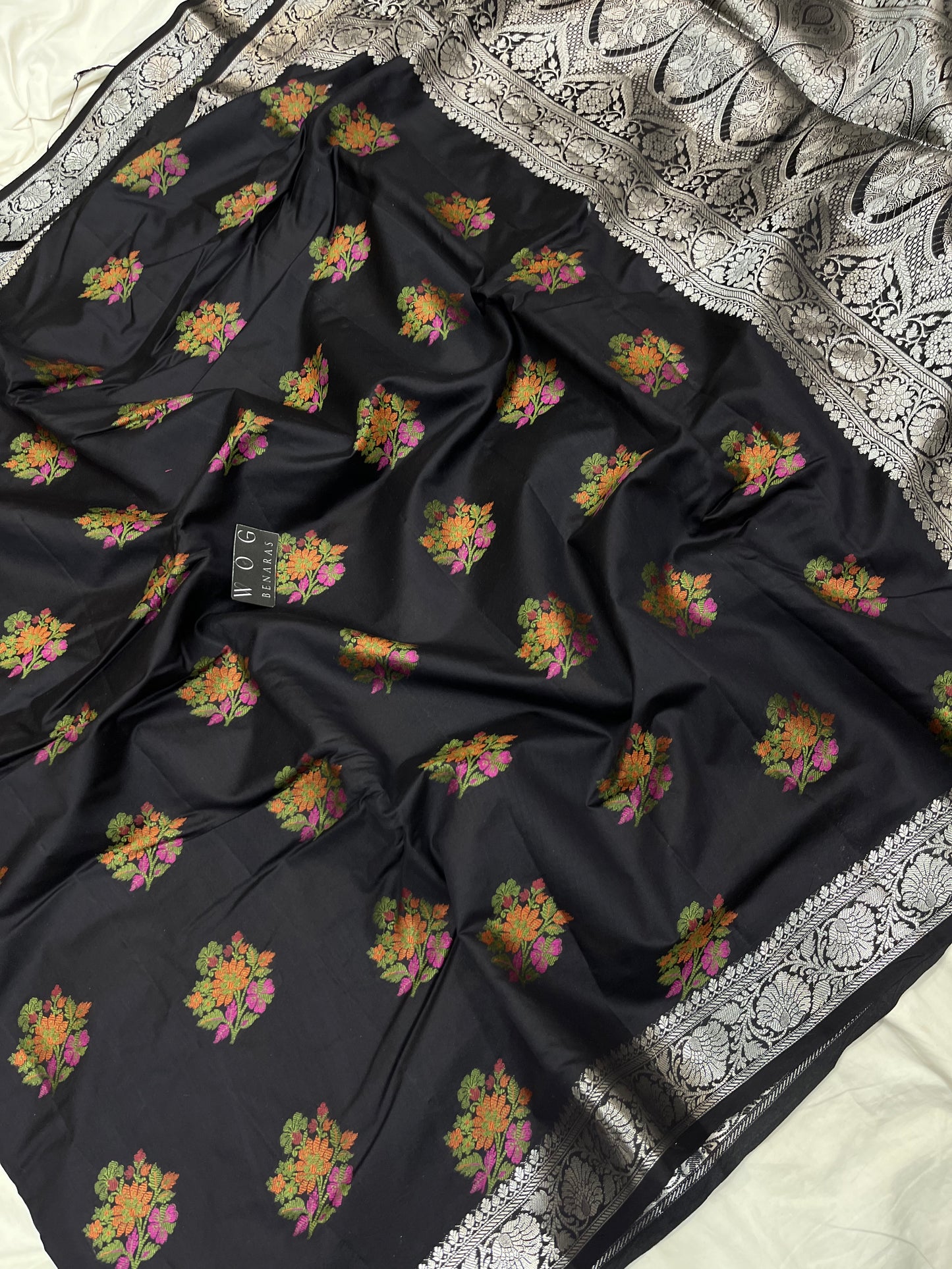 Pure Chiniya Pashmina Buta in Black